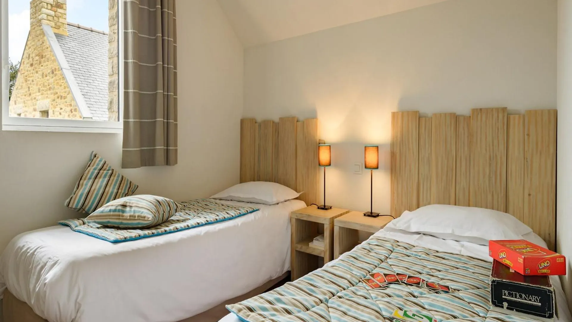 Beautiful Luxury Apartment Near A Breton Oyster Village Cancale